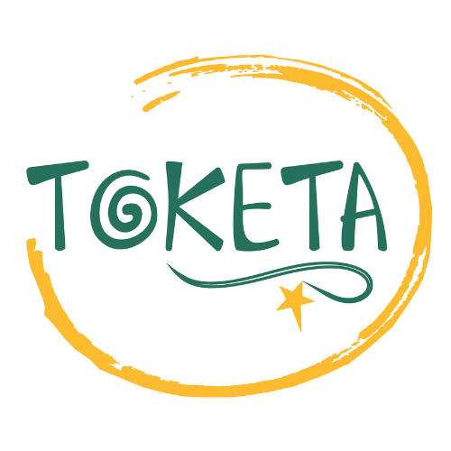 Logo Toketa Tiers-lieu Logo Toketa Tiers-lieu à l'Abergement de Varey. Epicerie, fournil, savonnerie, résidences artistique et gîte.
