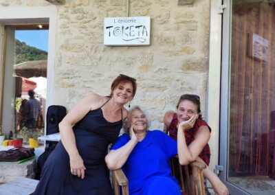 Photo de Sandrine, Michèle (adjointe au maire) et Christelle